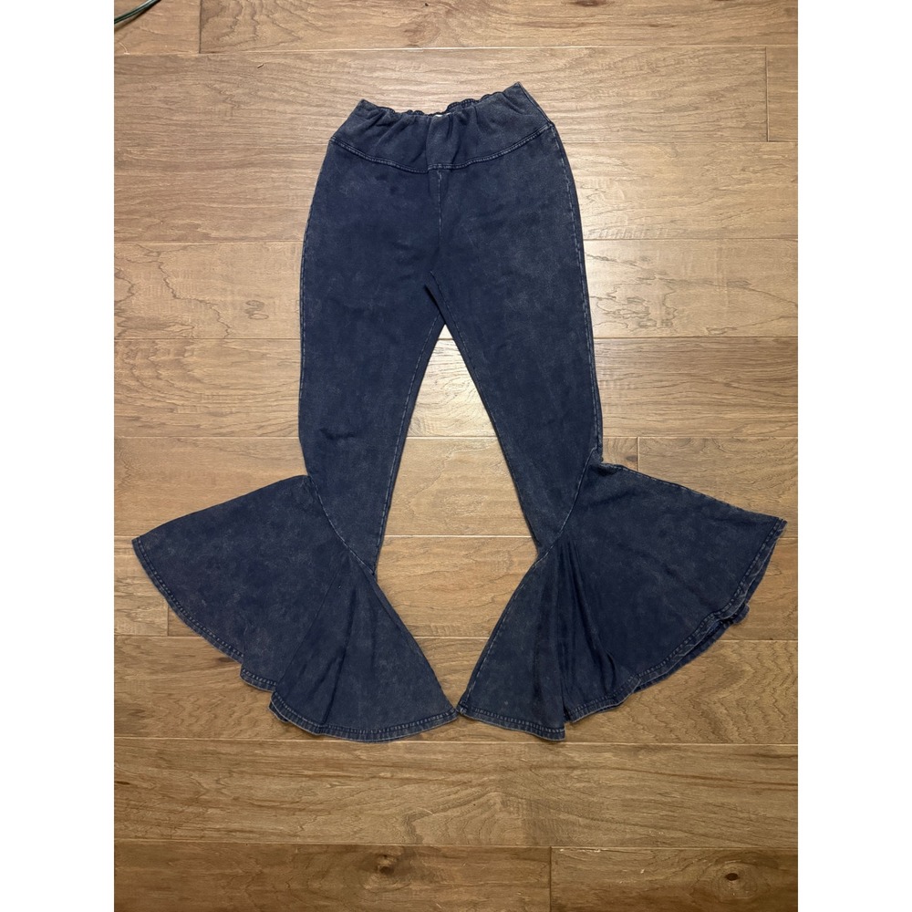 Earthbound Trading Co Blue Acid Wash Flare Bell Bottom Boho Pants Womens Small - Picture 2 of 9